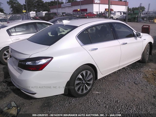 JHMCR6F30HC004405 - 2017 HONDA ACCORD HYBRID WHITE photo 4