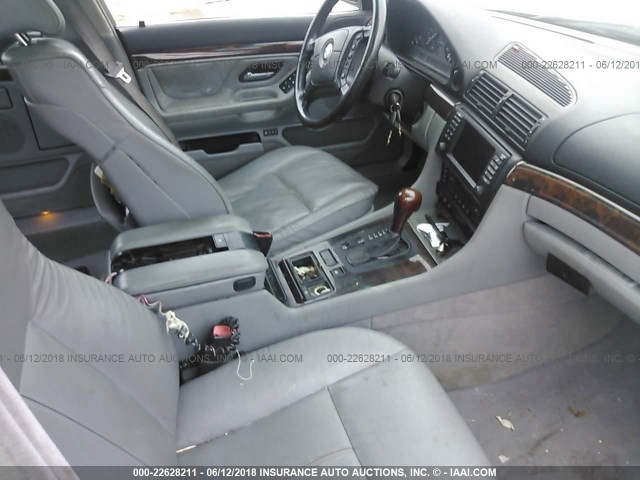 WBAGH834X1DP24144 - 2001 BMW 740 IL GRAY photo 5