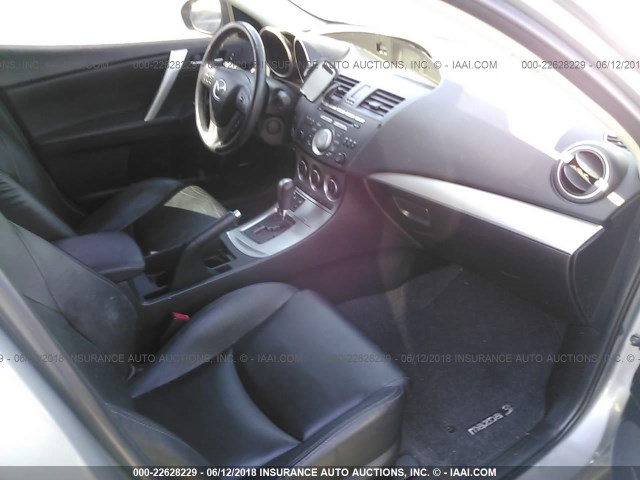 JM1BL1M64B1385340 - 2011 MAZDA 3 S SILVER photo 5