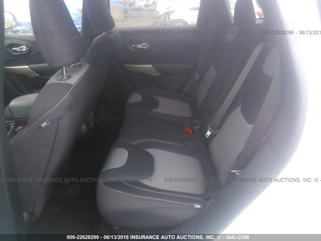 1C4PJMCB6JD546327 - 2018 JEEP CHEROKEE LATITUDE Ağ foto 8