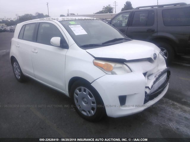 JTKKU4B4XA1002900 - 2010 TOYOTA SCION XD WHITE photo 1