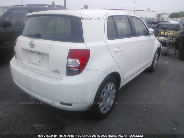 JTKKU4B4XA1002900 - 2010 TOYOTA SCION XD WHITE photo 4