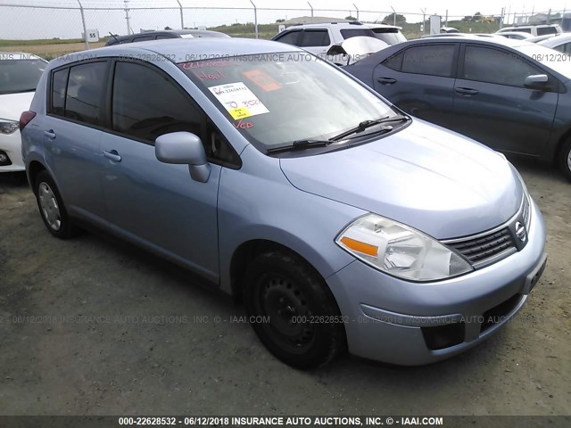 3N1BC13E29L477464 - 2009 NISSAN VERSA S/SL Light Blue photo 1