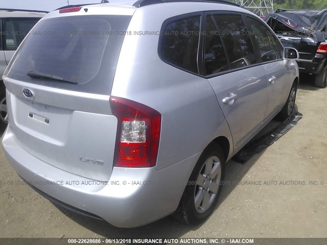 KNAFG526987126152 - 2008 KIA RONDO LX/EX SILVER photo 4