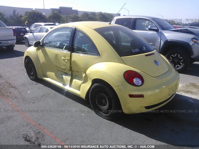 3VWPG3AG6AM000782 - 2010 VOLKSWAGEN NEW BEETLE 黄色 照片 3