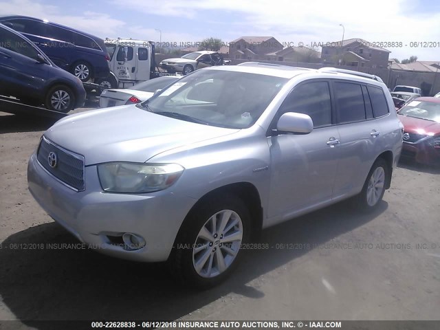 JTEEW44A282020907 - 2008 TOYOTA HIGHLANDER HYBRID LIMITED SILVER photo 2