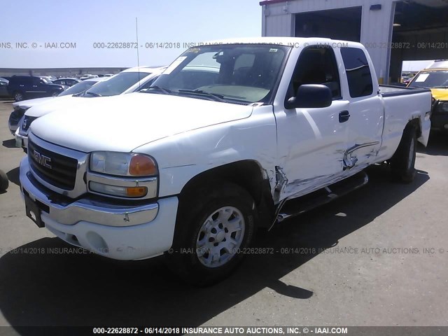 1GTEK19Z37E193832 - 2007 GMC NEW SIERRA K1500 WHITE photo 2