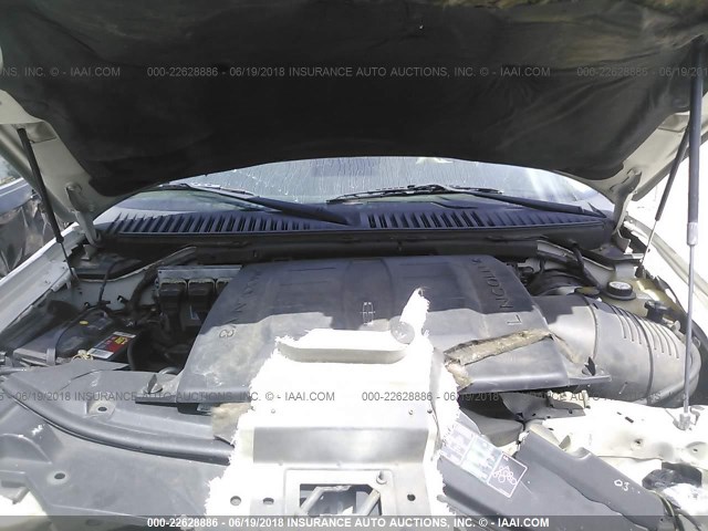 5LMFU27546LJ26423 - 2006 LINCOLN NAVIGATOR TEAL photo 10