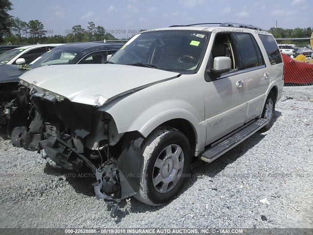 5LMFU27546LJ26423 - 2006 LINCOLN NAVIGATOR TEAL photo 2