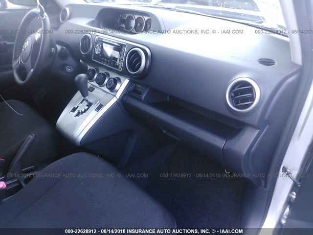 JTLKE50E891069503 - 2009 TOYOTA SCION XB Gümüş foto 5