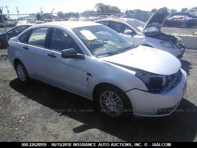 1FAHP35N58W214811 - 2008 FORD FOCUS SE/SEL/SES SILVER photo 1