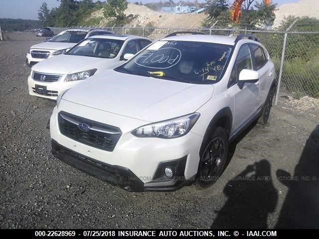 JF2GTABC5JH299492 - 2018 SUBARU CROSSTREK PREMIUM Ақ фото 2
