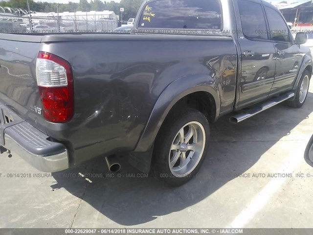 5TBET34176S552143 - 2006 TOYOTA TUNDRA DOUBLE CAB SR5 GRAY photo 4