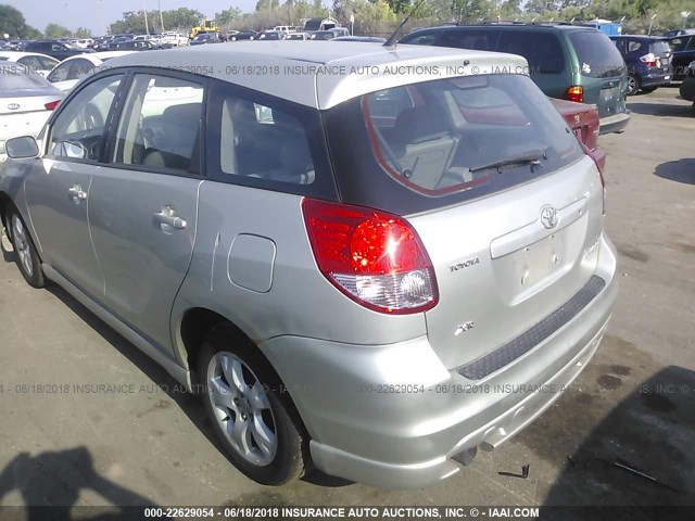 2T1KR32E93C043061 - 2003 TOYOTA COROLLA MATRIX XR SILVER photo 3
