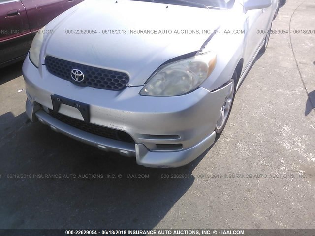 2T1KR32E93C043061 - 2003 TOYOTA COROLLA MATRIX XR SILVER photo 6