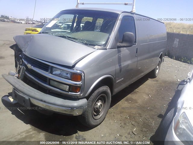 1GCHG39F321129256 - 2002 CHEVROLET EXPRESS G3500  GOLD photo 2