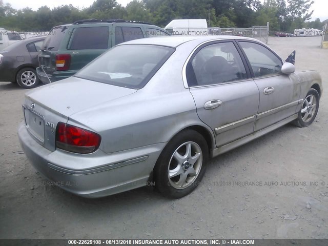 KMHWF35H05A170333 - 2005 HYUNDAI SONATA GLS/LX SILVER photo 4