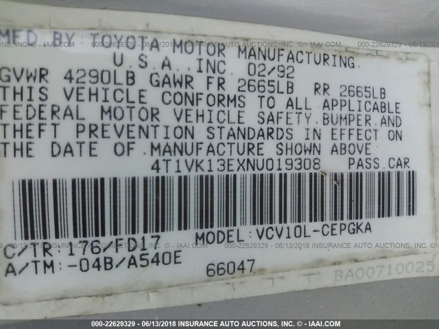 4T1VK13EXNU019308 - 1992 TOYOTA CAMRY XLE SILVER photo 9