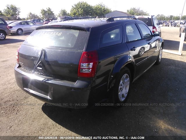 2D8FV48TX5H531924 - 2005 DODGE MAGNUM SE BLACK photo 4