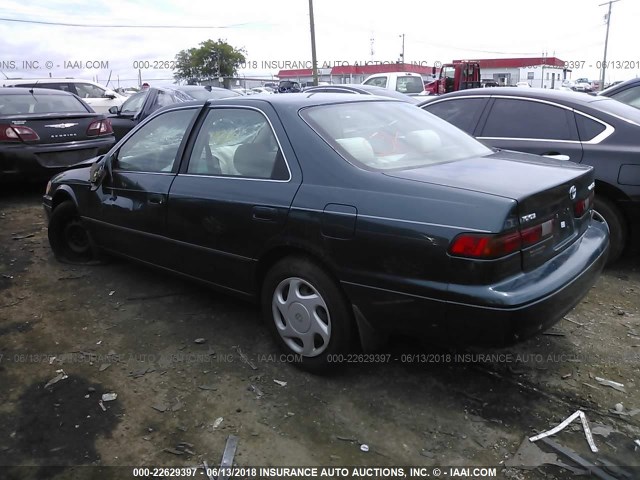 4T1BF22K5WU044977 - 1998 TOYOTA CAMRY CE/LE/XLE GREEN photo 3