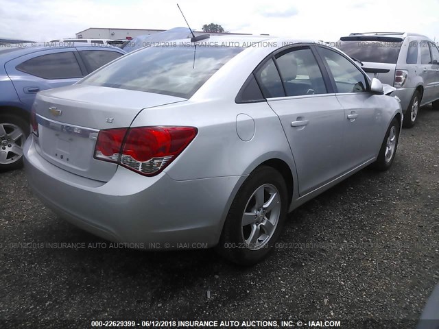 1G1PC5SB3F7174302 - 2015 CHEVROLET CRUZE LT WHITE photo 4