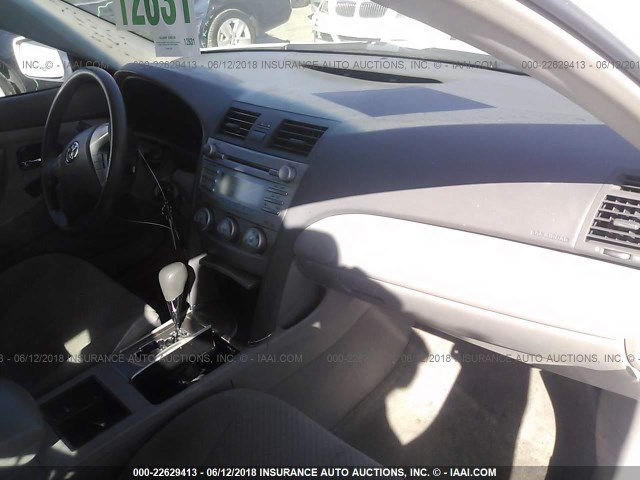 4T1BE46K39U861636 - 2009 TOYOTA CAMRY SE/LE/XLE 白色 照片 5
