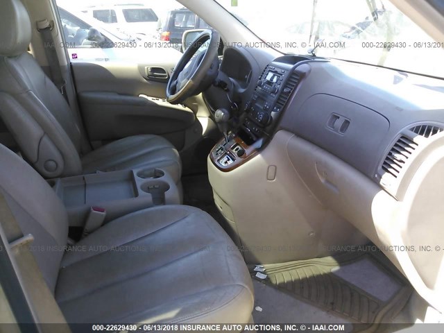 KNDMB233576113091 - 2007 KIA SEDONA EX/LX GOLD photo 5