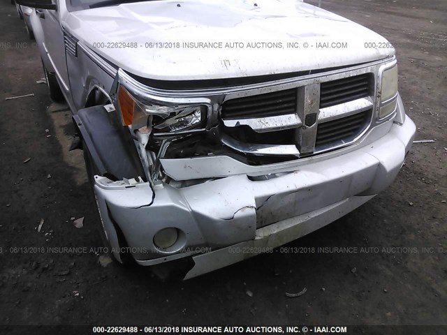 1D8GU58K58W259678 - 2008 DODGE NITRO SLT SILVER photo 6