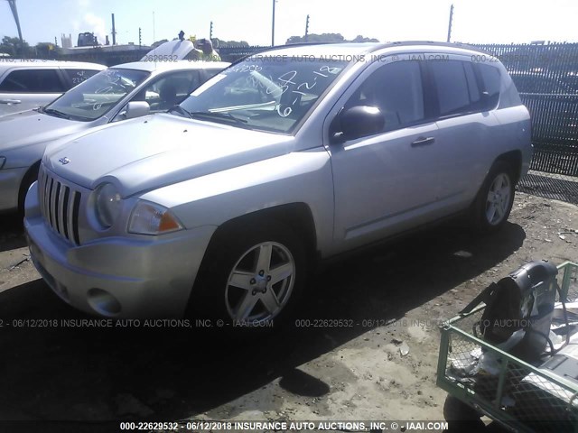 1J8FT47W78D628718 - 2008 JEEP COMPASS SPORT SILVER photo 2