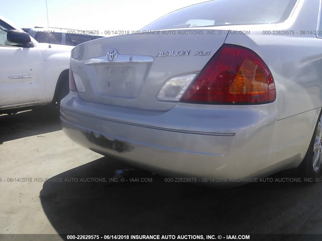 4T1BF28B02U230475 - 2002 TOYOTA AVALON XL/XLS SILVER photo 6