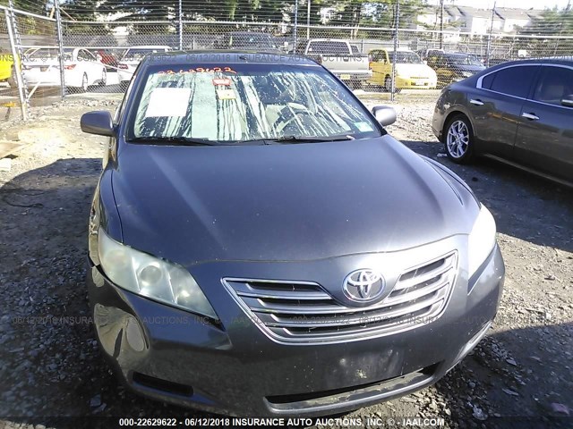 4T1BB46K08U061318 - 2008 TOYOTA CAMRY HYBRID GRAY photo 6