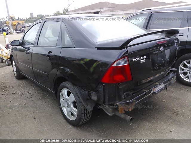 1FAHP34N87W194425 - 2007 FORD FOCUS ZX4/S/SE/SES BLACK photo 3