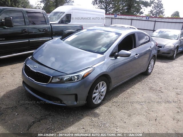 3KPFL4A79HE110150 - 2017 KIA FORTE LX/S Light Blue photo 2