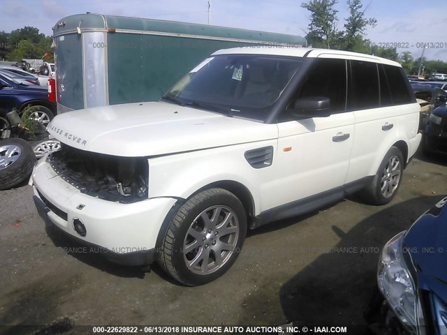 SALSK25428A175584 - 2008 LAND ROVER RANGE ROVER SPORT HSE WHITE photo 2