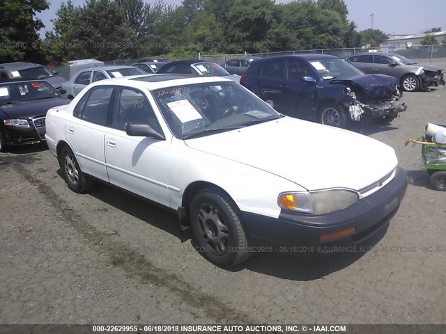 4T1BF12K1TU122418 - 1996 TOYOTA CAMRY LE/XLE/SE 白色 照片 1