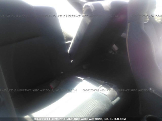 JH4DC54805S017543 - 2005 ACURA RSX SILVER photo 8