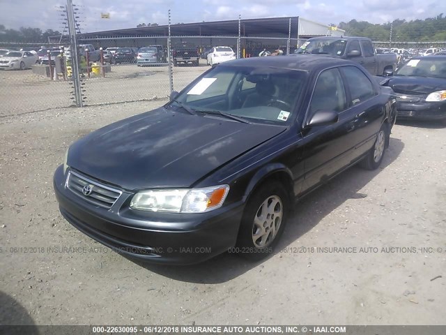 4T1BG28KX1U845451 - 2001 TOYOTA CAMRY CE/LE/XLE BLACK photo 2