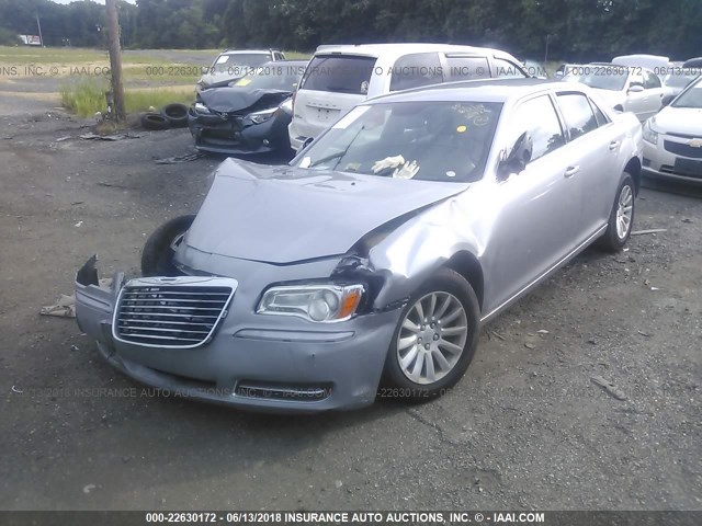 2C3CCAAG1EH335751 - 2014 CHRYSLER 300 SILVER photo 2
