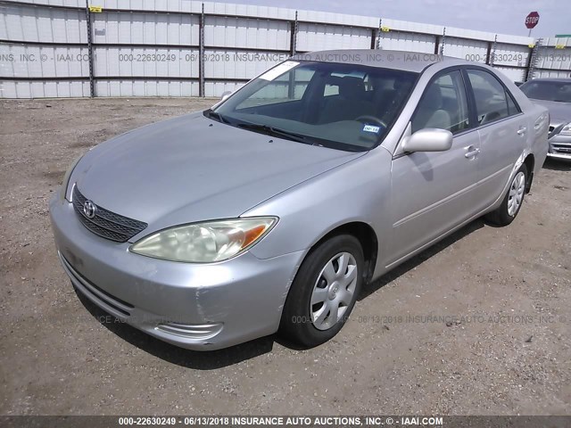 4T1BE32K54U910649 - 2004 TOYOTA CAMRY LE/XLE/SE 银色 照片 2