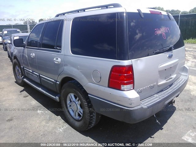 1FMPU15586LB00458 - 2006 FORD EXPEDITION XLT SILVER photo 3