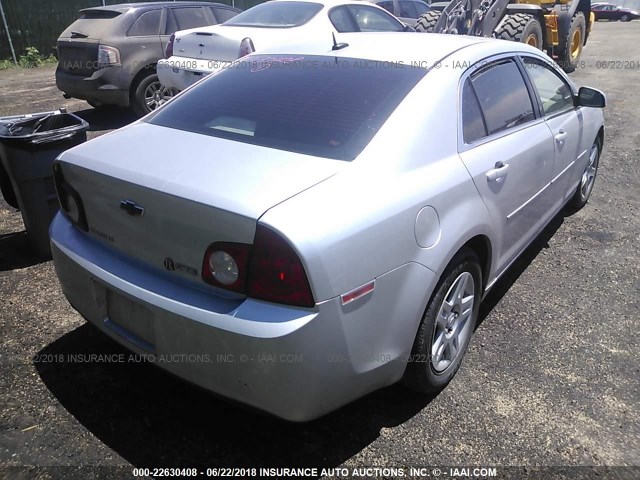 1G1ZC5E03A4125372 - 2010 CHEVROLET MALIBU 1LT 银色 照片 4