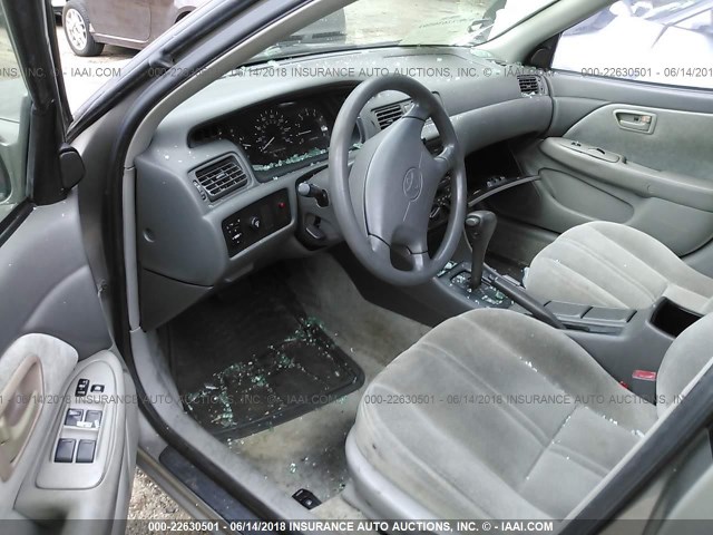 4T1BG22K3XU575397 - 1999 TOYOTA CAMRY 银色 照片 5