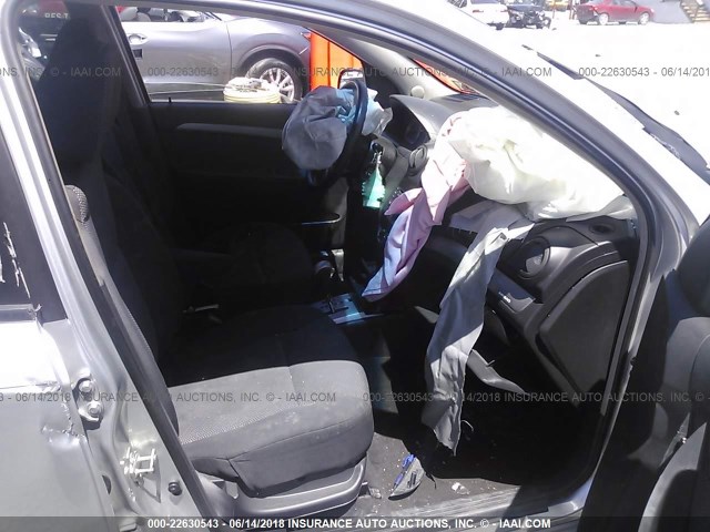 KL1TD5DE9BB134198 - 2011 CHEVROLET AVEO LS/LT 银色 照片 5