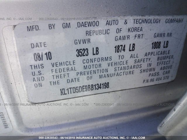 KL1TD5DE9BB134198 - 2011 CHEVROLET AVEO LS/LT 银色 照片 9