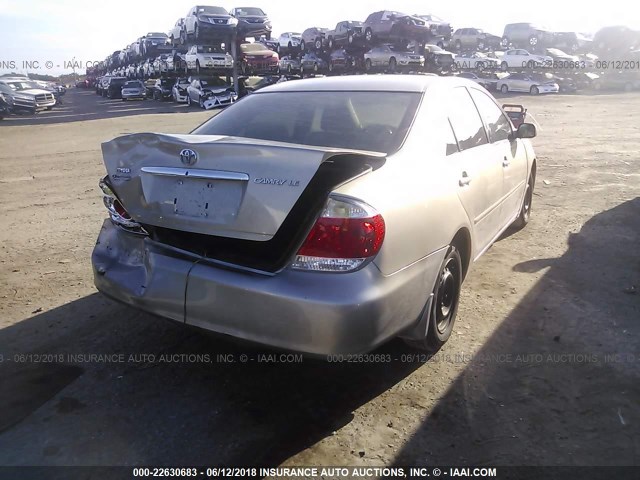 4T1BE30K45U587618 - 2005 TOYOTA CAMRY LE/XLE/SE ოქროსფერი ფოტო 4