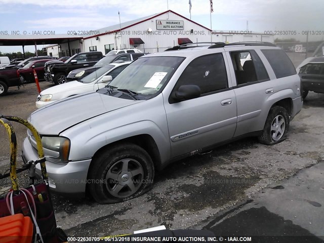 1GNDT13SX42268857 - 2004 CHEVROLET TRAILBLAZER LS/LT SILVER photo 2