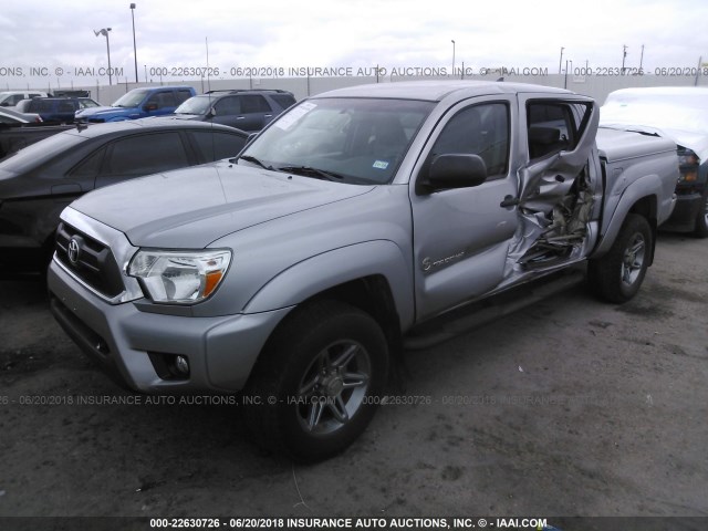 3TMLU4EN7EM162757 - 2014 TOYOTA TACOMA DOUBLE CAB ვერცხლისფერი ფოტო 2