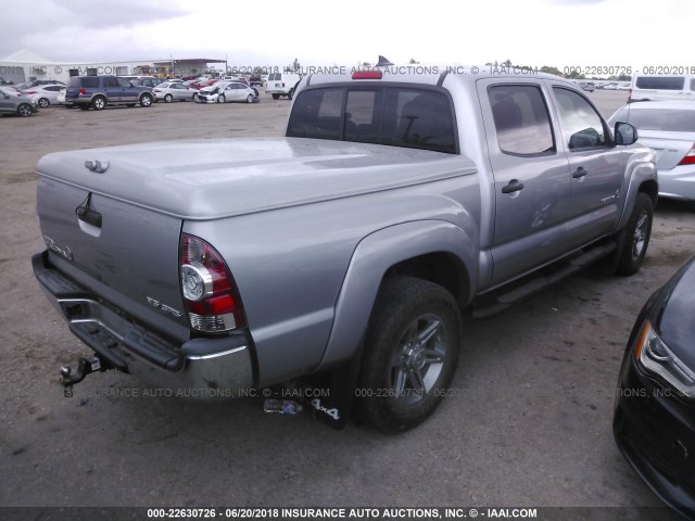 3TMLU4EN7EM162757 - 2014 TOYOTA TACOMA DOUBLE CAB SILVER photo 4