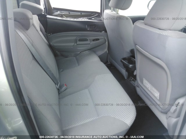 3TMLU4EN7EM162757 - 2014 TOYOTA TACOMA DOUBLE CAB ვერცხლისფერი ფოტო 8
