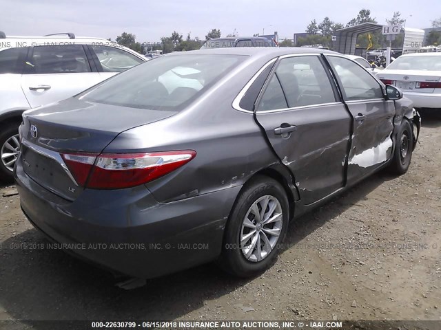 4T4BF1FK2FR512884 - 2015 TOYOTA CAMRY LE/XLE/SE/XSE GOLD photo 4